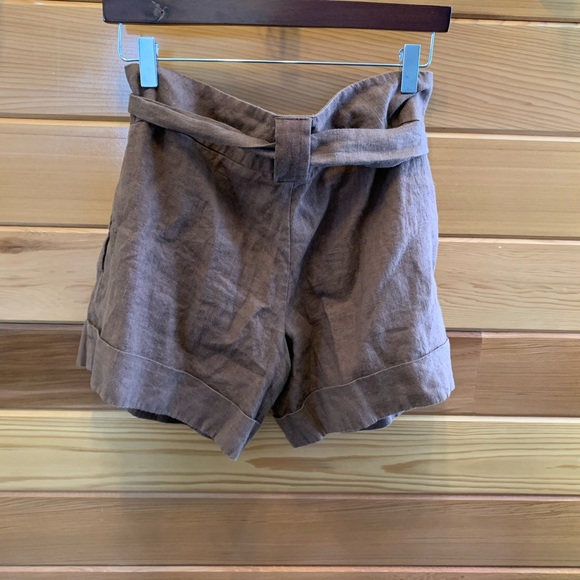 Linen Shorts - Picture 2 of 4